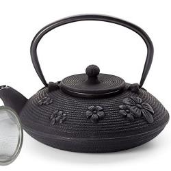 Öntöttvas teáskanna szűrővel 750 ml – fekete díszítéssel